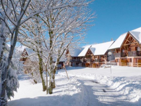 Appartement duplex 8 pers à Super-Besse avec wifi et piscine chauffée
